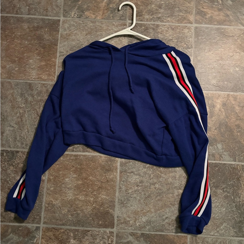 Cropped hoodie